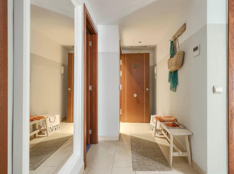 Apartamentos Suites Oficentro マラガ エクステリア 写真