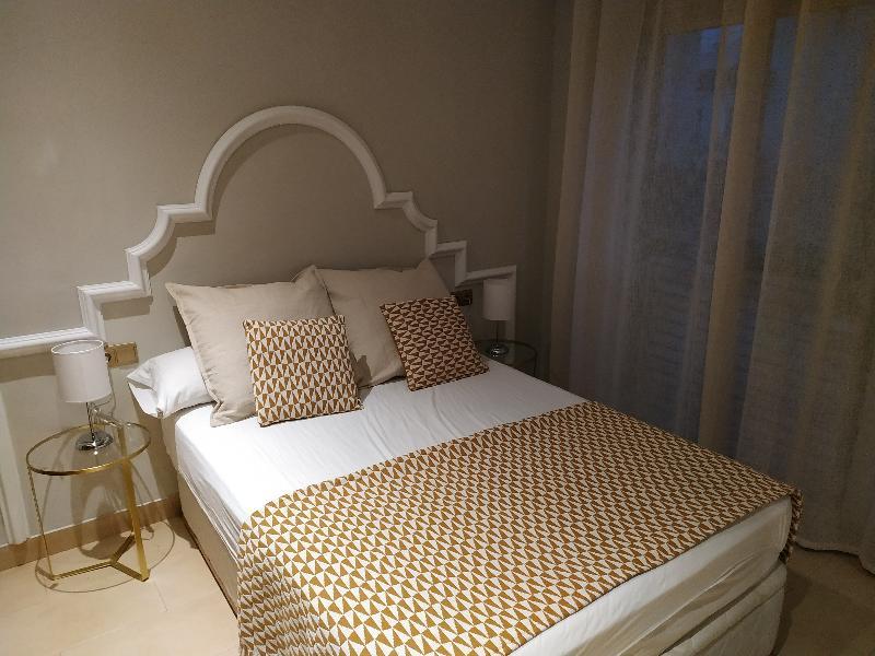 Apartamentos Suites Oficentro マラガ エクステリア 写真
